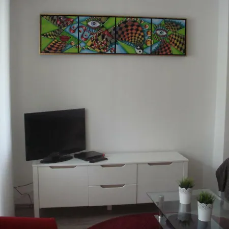 78 Ellerstrasse * Dusseldorf
