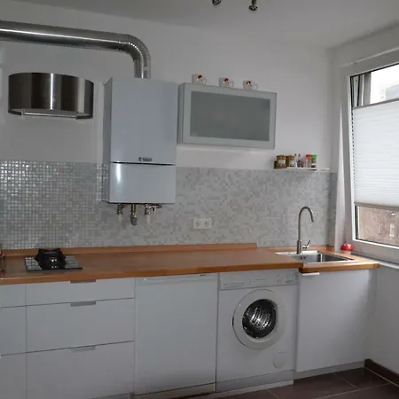 78 Ellerstrasse Apartment